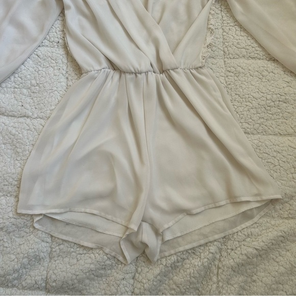 ECLIPSE White Romper - Long Sleeve - Picture 5 of 9